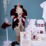 Costum si set biserica burgundy