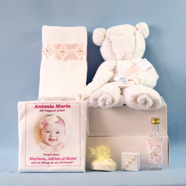 Set complet trusou botez CAROLINE personalizat Set complet trusou botez CAROLINE personalizat