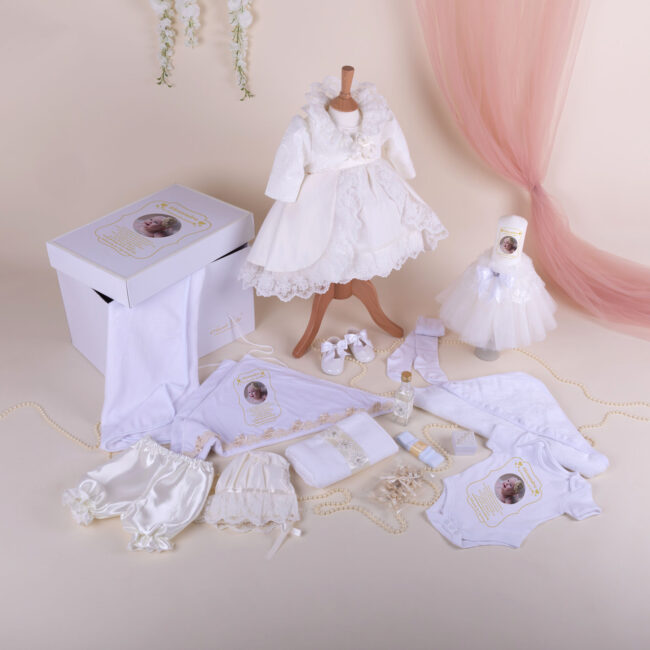 Mica Prințesă Anastasia Trusou Botez Complet • AmedeBebe.com