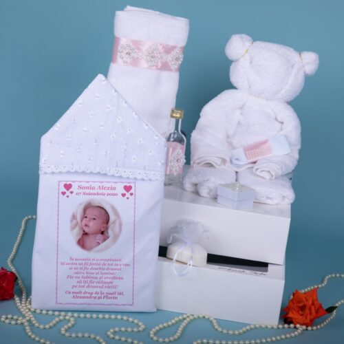 Trusou Biserică Botez Fată Roz 7 piese - Standard - Amede Bebe SRL