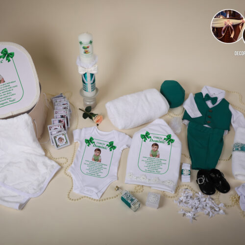 Teodor Verde pantaloni scurti – Set Trusou Botez Băiat Verde 0-24 luni Premium – 30 piese