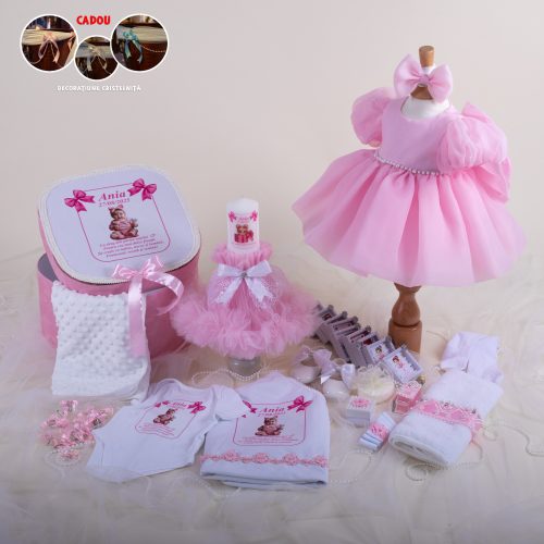 Bella Roz Barbie – Set trusou botez fată roz 0-24 luni Premium – 28 piese (Mânecuță Scurtă)