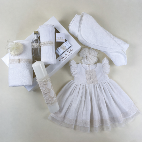 Trusou Botez Fetiță ESENȚIAL ROUA, 11 Piese, Rochie și Lumânare Elegantă, Crem-Ivoire, 0-3 / 3-6 / 6-9 / 9-12 Luni  (Mânecuță Scurtă)